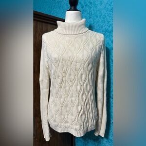 Liz Claiborne cream sweater
